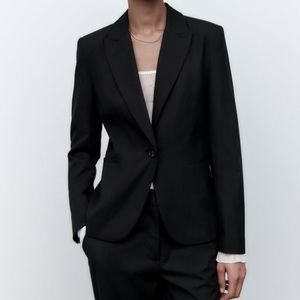 NWT ZARA BLACK BLAZER